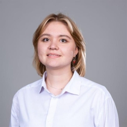 Фотография репетитора Аминева Александра Дмитриевна