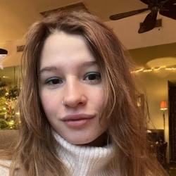 Фотография репетитора Мирошина Ангелина Алексеевна