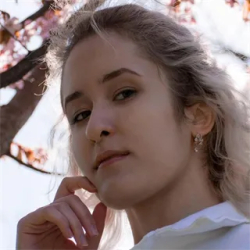 Фотография репетитора Пономарева Виктория Вячеславовна