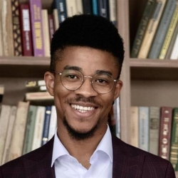 Фотография репетитора Азелигуи Жирес Фарес Эстеве 