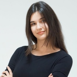 Фотография репетитора Захарова Юлия Денисовна