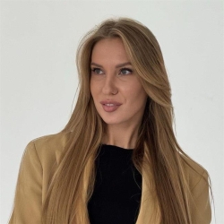 Фотография репетитора Никонова Алина Сергеевна