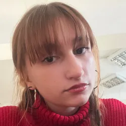 Фотография репетитора Бездарова Алина Евгеньевна