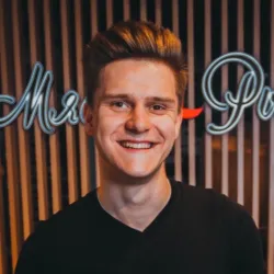 Фотография репетитора Бондарь Иван Константинович