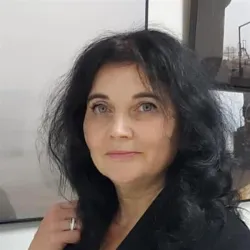 Фотография репетитора Петрова Анна Владимировна
