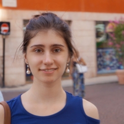 Фотография репетитора Григорян Луиза Хачатуровна