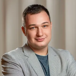 Фотография репетитора Плужников Аркадий Олегович