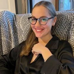 Фотография репетитора Басова Алиса Алексеевна