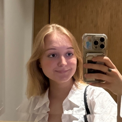 Фотография репетитора Хвалынская Полина Алексеевна