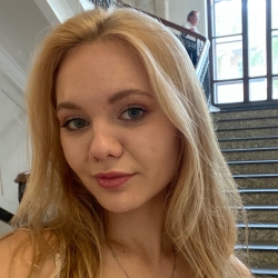 Фотография репетитора Пояркова Варвара Алексеевна