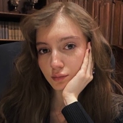 Фотография репетитора Касаткова Полина Ивановна