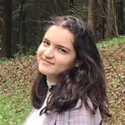 Фотография репетитора Гусейнова Виктория Арутюновна