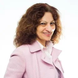 Фотография репетитора Погосова Юлиана Юрьевна