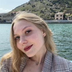 Фотография репетитора Коваленко Кристина Михайловна