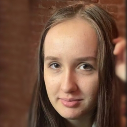 Фотография репетитора Гончарова Ангелина Михайловна