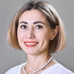 Фотография репетитора Кузьменко Эльмира Набиевна