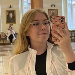 Фотография репетитора Иванова Валерия Романовна