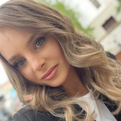 Фотография репетитора Вьюшкова Анастасия Анатольевна