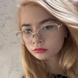 Фотография репетитора Цветкова Кристина Алексеевна