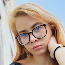 Фотография репетитора Цветкова Кристина Алексеевна