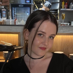 Фотография репетитора Бондарева Анастасия Олеговна