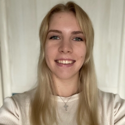 Фотография репетитора Аверьянова Анастасия Сергеевна