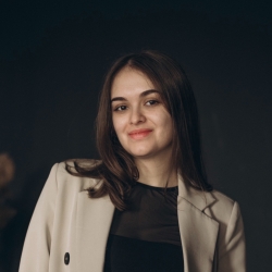 Фотография репетитора Строева Полина Сергеевна