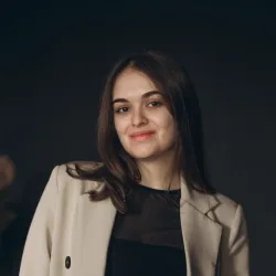 Фотография репетитора Строева Полина Сергеевна