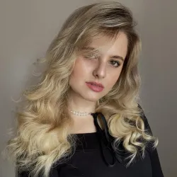 Фотография репетитора Артамонова Милана Олеговна