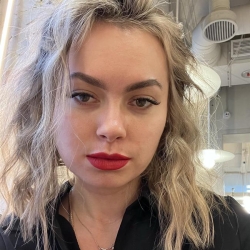 Фотография репетитора Сенина-Исланова Екатерина Сергеевна