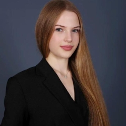 Фотография репетитора Зверкова Мария Сергеевна