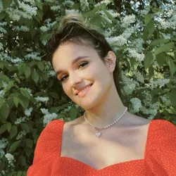 Фотография репетитора Свекольникова Арина Ивановна