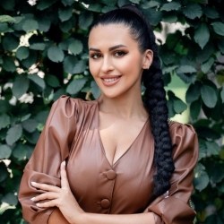 Фотография репетитора Захарова Юлия Александровна