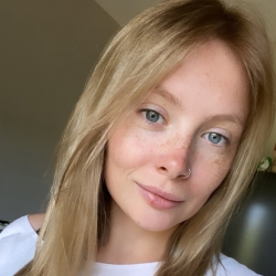 Фотография репетитора Рябова Арина Александровна