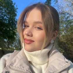 Фотография репетитора Волкова Анастасия Сергеевна