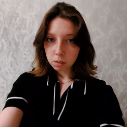 Фотография репетитора Моденова Полина Евгеньевна