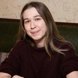 Фотография репетитора Новоселова Регина Рустемовна