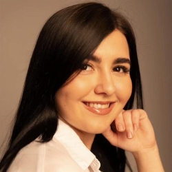 Фотография репетитора Зверева Лидия Евгеньевна