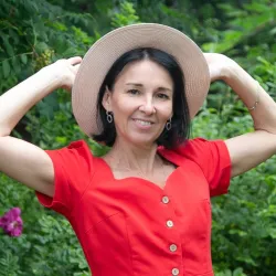 Фотография репетитора Гвоздакова Елена Олеговна