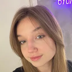 Фотография репетитора Чесных Полина Евгеньевна