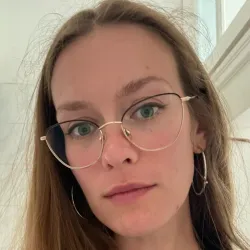 Фотография репетитора Хрептугова Анна Николаевна