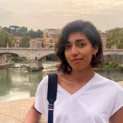 Фотография репетитора Мирза Анжелина Азиз