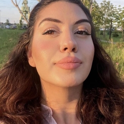 Фотография репетитора Бешанова Арина Владимировна