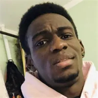 Фотография репетитора Соро Сомда Намого Гиллес Артур 