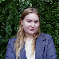 Фотография репетитора Медведева Анна Николаевна