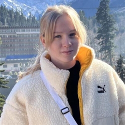 Фотография репетитора Крылова Анастасия Алексеевна