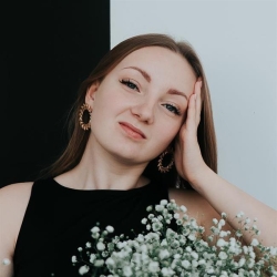 Фотография репетитора Антоненко Яна Игоревна
