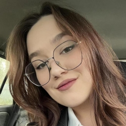 Фотография репетитора Савельева Виктория Игоревна