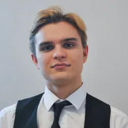 Фотография репетитора Смирнов Михаил Сергеевич