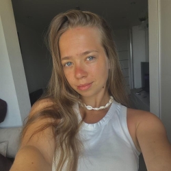 Фотография репетитора Денисова Валерия Романовна